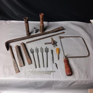 Photo of AN ASSORTMENT OF VINTAGE TOOLS
