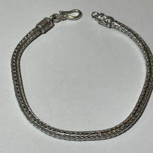 Photo of Vintage .925 Sterling Silver 8" Solid Weave Bracelet in Very Good Preowned Condi