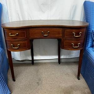 Photo of 1140 Vintage Kidney Shaped Desk