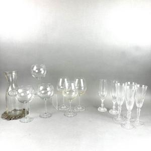 Photo of K264 Wine Carafe & Glasses Lot