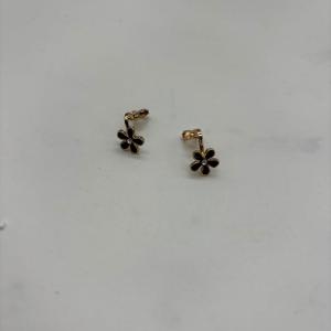 Photo of Vintage black flower clip on earrings