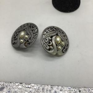 Photo of Venue antique clip on earrings