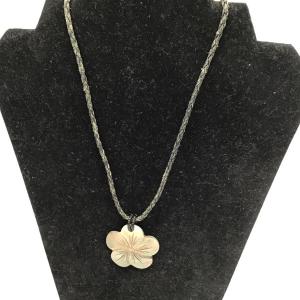 Photo of 925 flower necklace