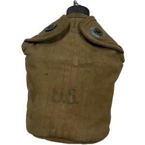 Photo of WWII US Canteen Cover