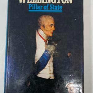 Photo of Wellington Pillar of State, Elizabeth Longford