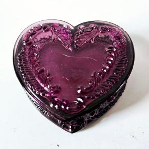 Photo of Amethyst Glass Heart Box