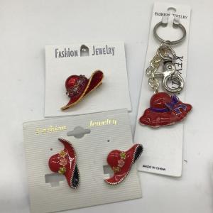 Photo of Red hat accessories set