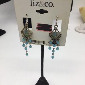 Photo of Liz and Co palm beach dangle earrings