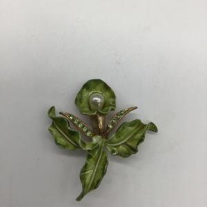 Photo of Vintage Gorgeous HAR brooch. Excellent