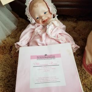 Photo of Collectable porcelain doll collection 