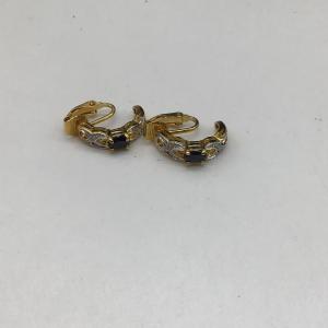 Photo of Vintage gold toned clip on Earrings
