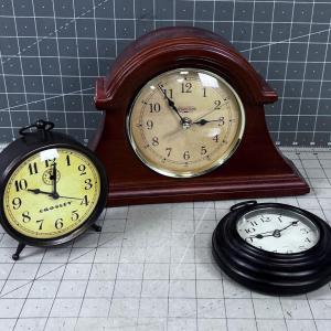 Photo of 3 Battery Operated Clocks