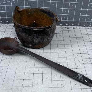 Photo of Cast Iron Lead Pot with Ladle