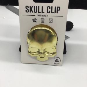 Photo of Heavy duty skull clip