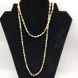 Photo of Pearl necklace