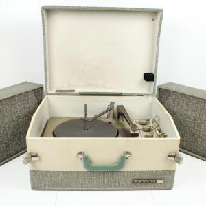 Photo of Vintage RCA 3VC35 Suitcase Record Player