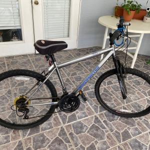 Photo of Mountain bike 26” Mint condition 