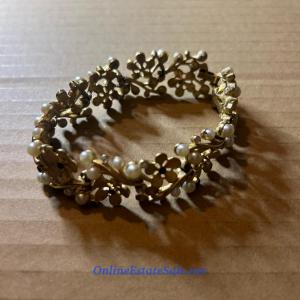 Photo of GOLD AND PEARL BRACELET