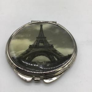 Photo of Paris tower mirrors
