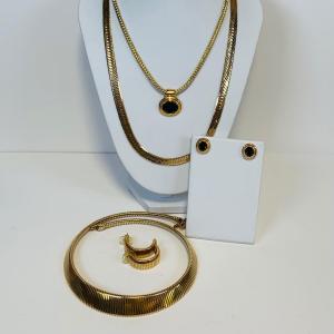 Photo of Lot 234: Vintage Park Lane Gold Tone Flex Choker Necklace,16' w/Matching Earring