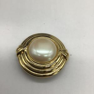 Photo of Oval design Monet pin