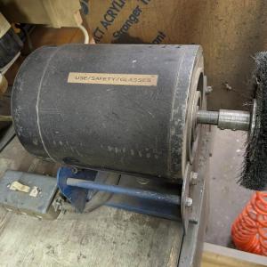 Photo of 3/4 hp Bench Brush Grinder