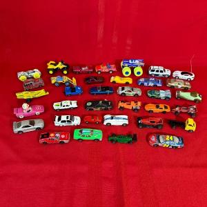 Photo of MIXED LOT OF TOY CARS