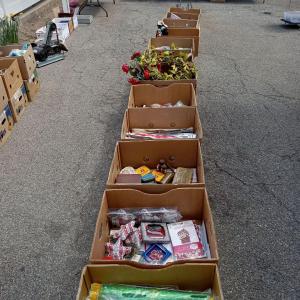 Photo of Yard Sale! Early birds welcome!!! 9AM TODAY