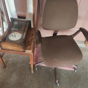 Photo of Chairs and clock