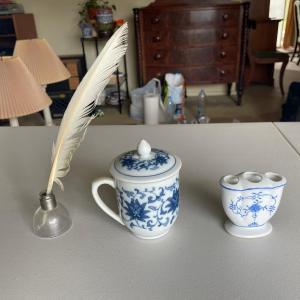 Photo of Lot of 3 items. Miscellaneous