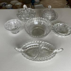 Photo of Lot of Glassware 