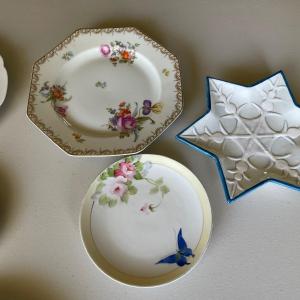 Photo of Lot of Plates