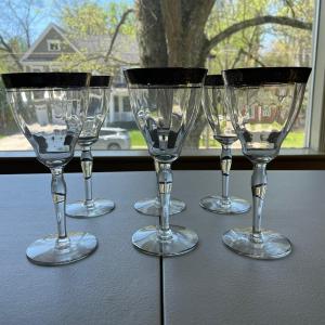 Photo of Tiffin-Franciscan Rambler Rose Clear Stem Wine Glasses