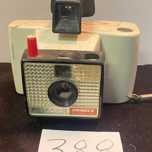 Photo of Polaroid Swinger Model 20 Camera