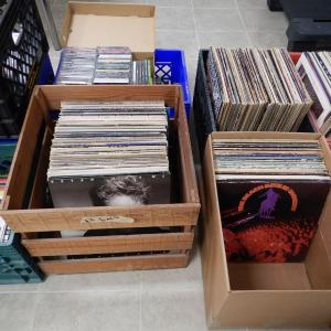 Photo of multi family garage sale..... 100's of vinyl LPs for $1