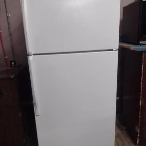 Photo of Whirlpool Top Freezer Refrigerator
