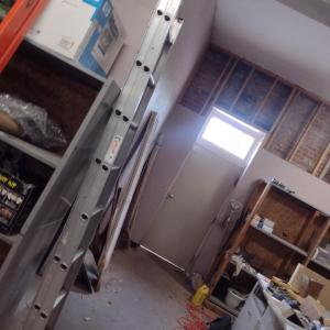 Photo of Keller Aluminum Extension Ladder- 16 Feet- 250 Lb Duty Rating