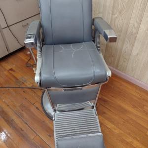 Photo of Vintage Belmont Electric Barber Chair Choice B