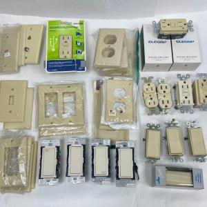 Photo of Electrical Outlet and Cover Plate Lot