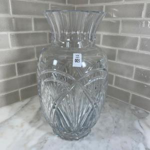 Photo of Beautiful large crystal vase