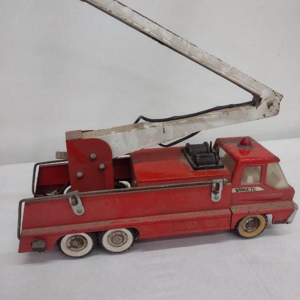Photo of Vintage Structo Fire Hose Truck