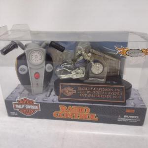 Photo of Harley-Davidson Softail Deuce Radio Control Motorcycle in Original Box