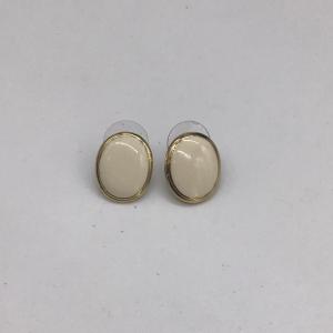 Photo of Beautiful oval earrings