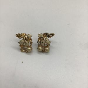 Photo of Vintage clip on Earrings