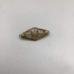 Photo of Faux gold pin