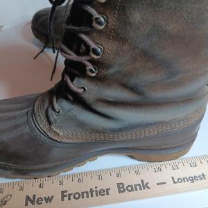 Photo of Sorel winter boots with liners