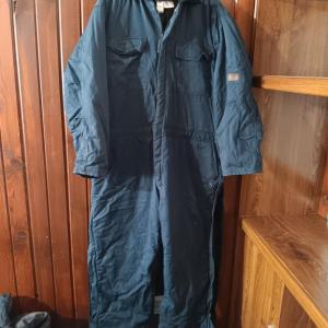 Photo of Men's 2x Large Short Insulated WALL coveralls Blizzard - Chest 50-52 Like New!