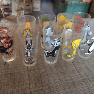 Photo of Set of Nine Vintage Looney Tunes Drinking Glasses