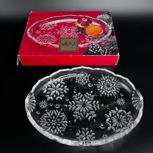 Photo of Mikasa Snowflake Clear Glass Snack Dish