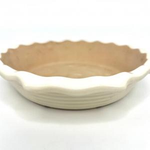 Photo of Pampered Chef Family Heritage Stoneware Scalloped Pie Plate - New Traditions Col